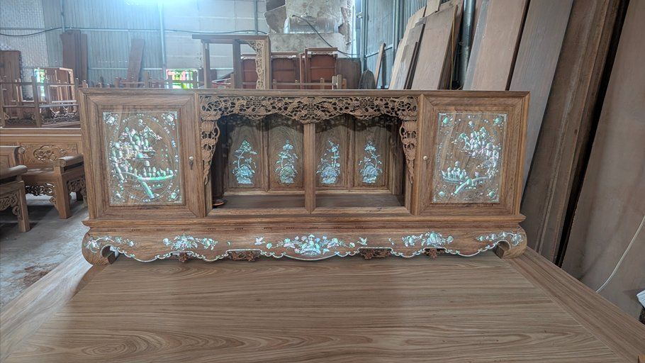 Tủ Chè Khảm Ốc Gỗ Gụ – Ốc Đỏ Lửa Vàng Chanh VIP - Đồ Gỗ Trọng Hiếu