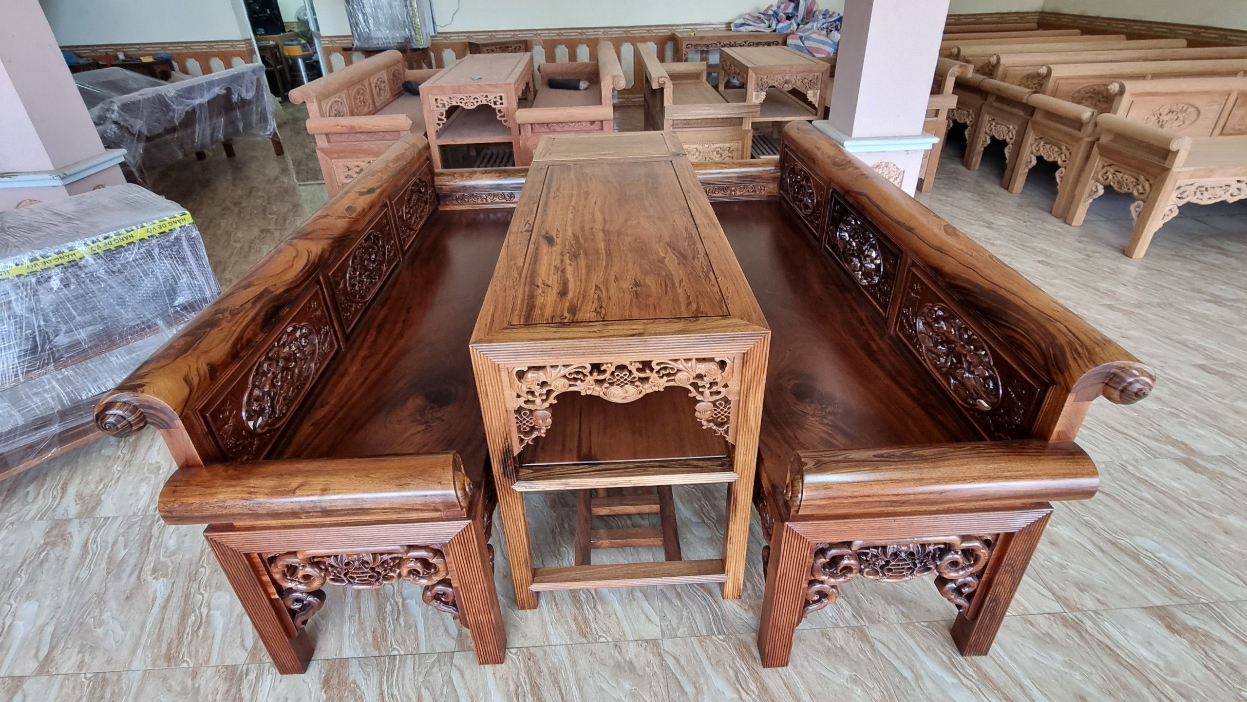 Trường Kỷ Gỗ Gụ Ta Quảng Bình - Đồ Gỗ Trọng Hiếu