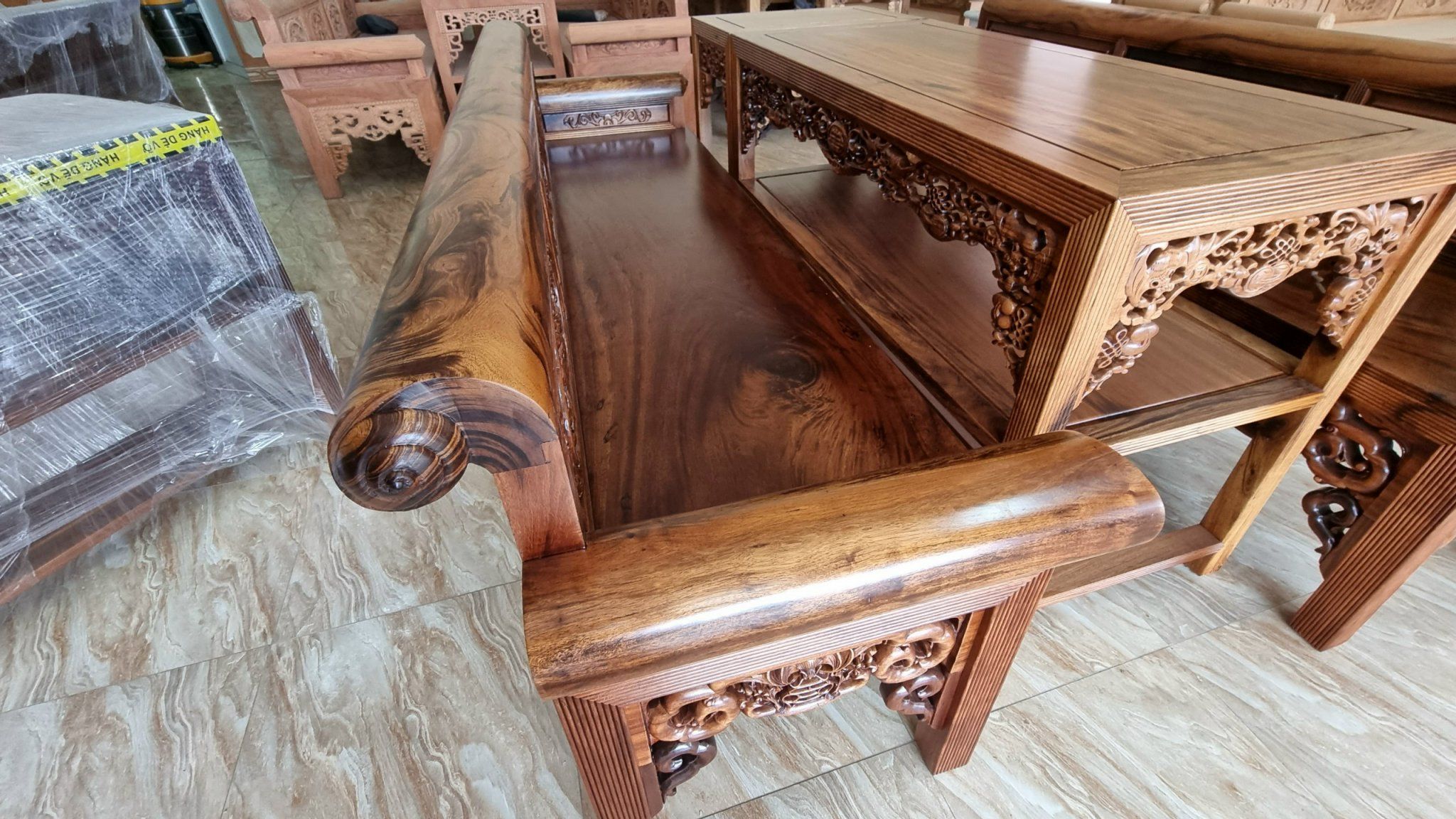 Trường Kỷ Gỗ Gụ Ta Quảng Bình - Đồ Gỗ Trọng Hiếu