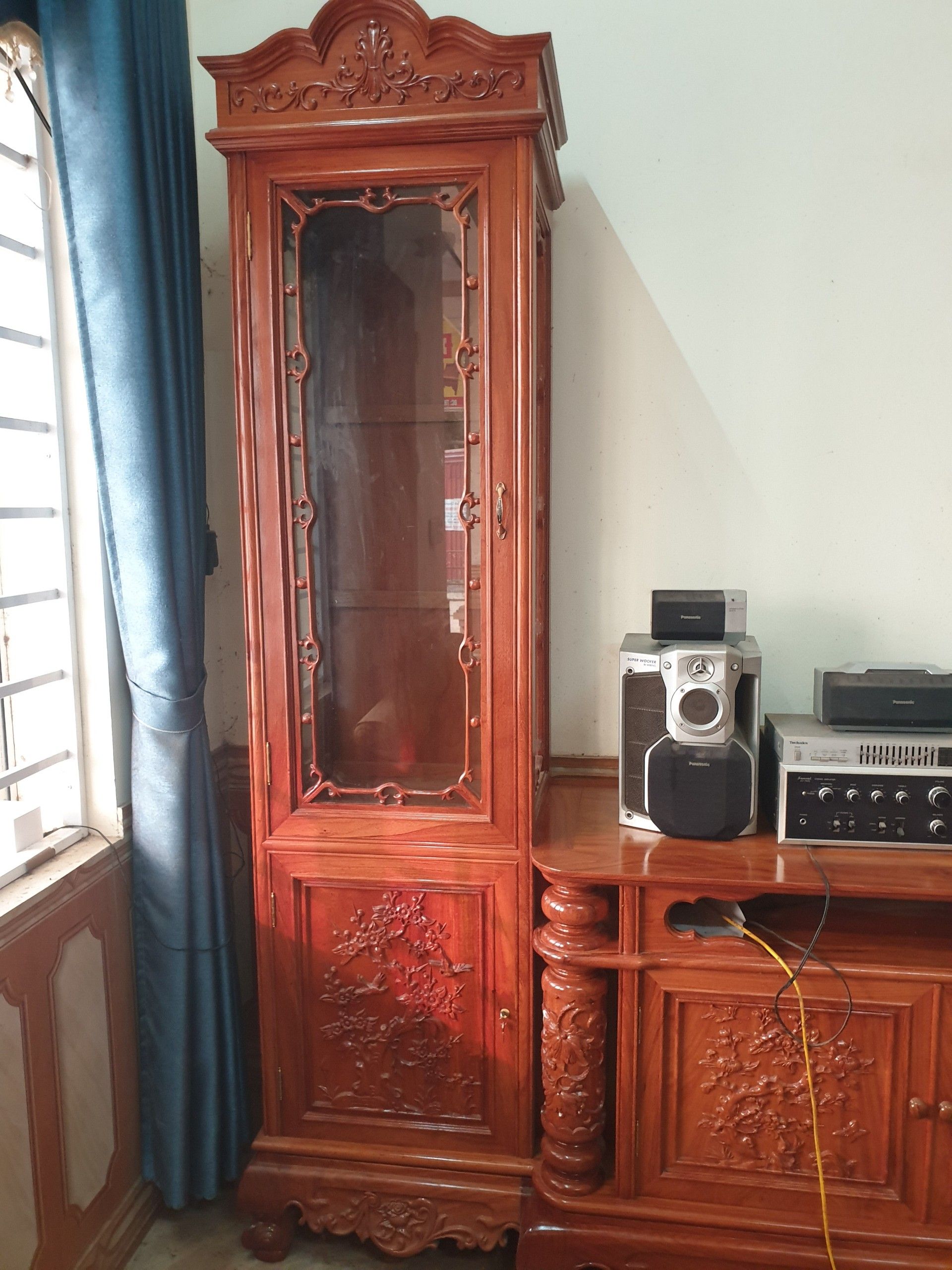 Tủ Kệ Lệch - Gỗ Gõ Đỏ - Đồ Gỗ Trọng Hiếu