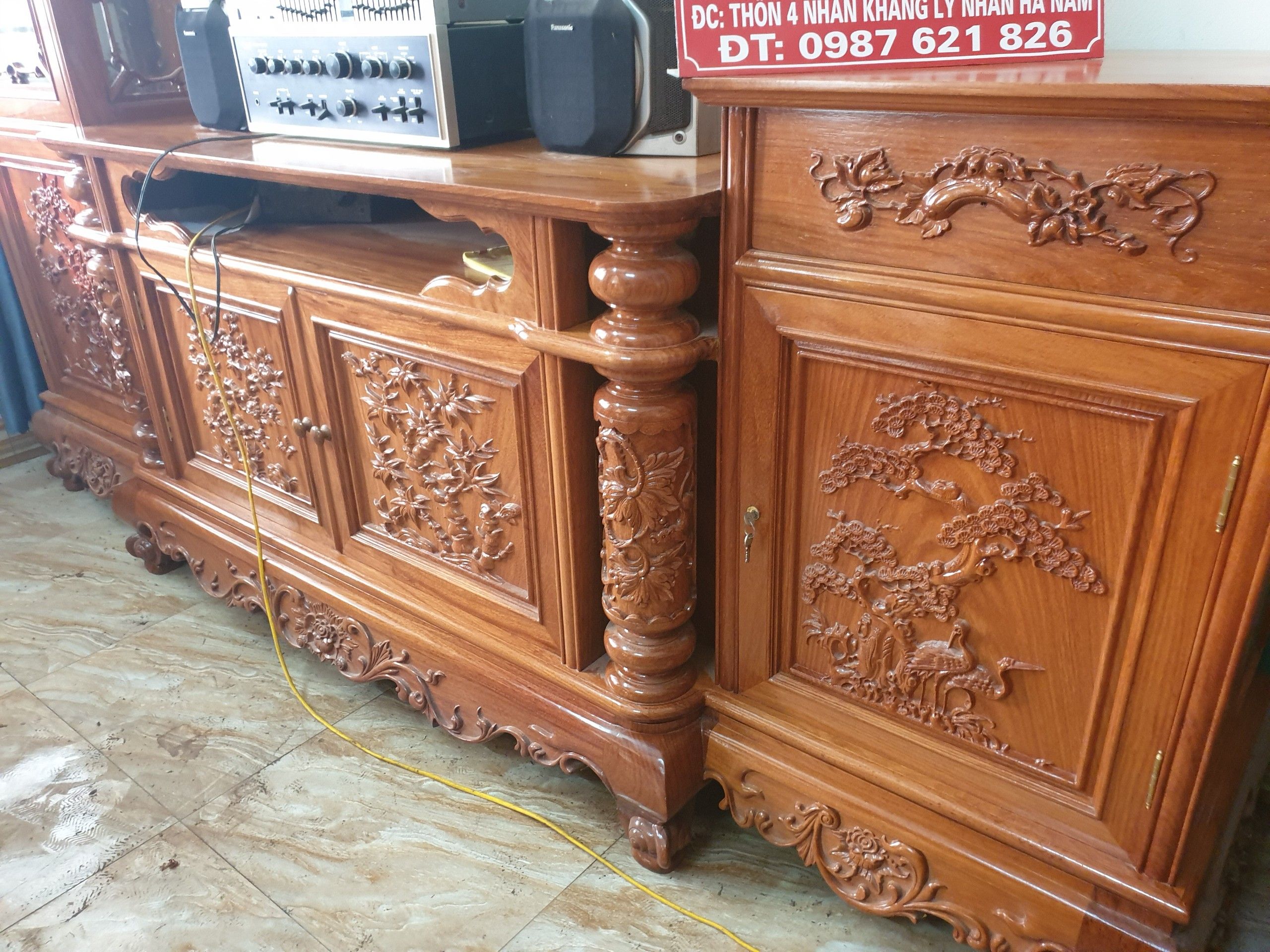 Tủ Kệ Lệch - Gỗ Gõ Đỏ - Đồ Gỗ Trọng Hiếu